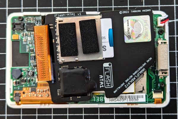 iPod 4 geoöffnet mit iFlash ATA statt Festplatte
